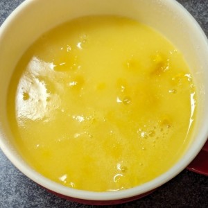 「コーンスープ」とろみが増してさらにおいしくなり、粉のかたまりもしっかり溶ける方法