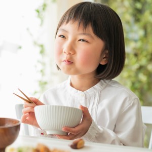 「子どもの冬休み食事問題」食費を抑えてラクに作るコツ
