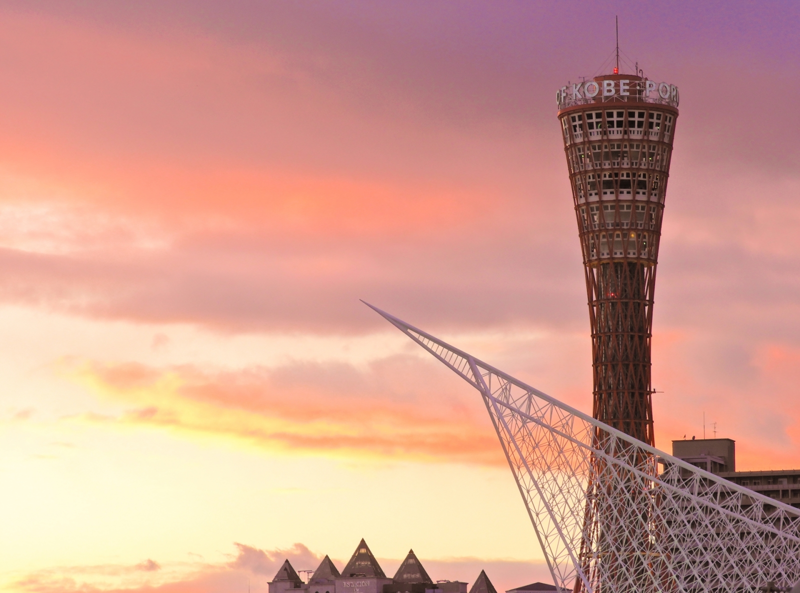 創業1942年の「博多のチョコのはじまりどころ」チョコレートショップを訪ねてあなたの街のショコラティエ