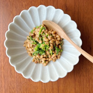 「納豆」に混ぜると腸がよろこぶ“高い栄養価をもつ春の野菜”とは？
