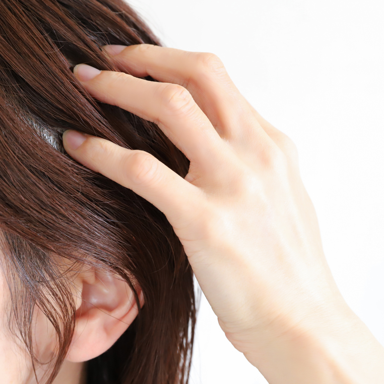  40代から女性の髪悩みは増える。髪の老化が進む“2つの大きな原因”とは#髪のプロに聞く 