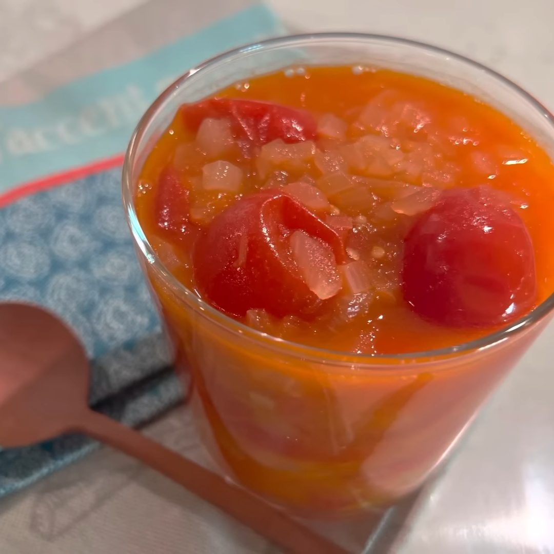  【夏の暑さに負けない！】「トマト」と一緒に加熱すると疲労回復や美肌に役立つ“透明な調味料”とは 