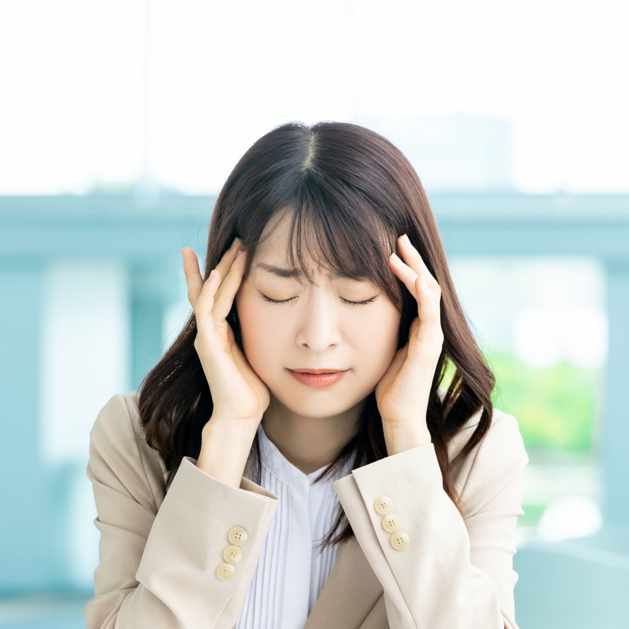  雨の日の頭痛・肩こり・めまい・むくみは、気象病？ 