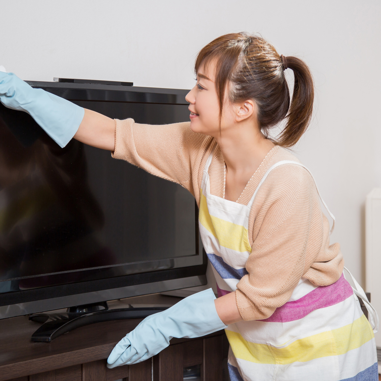  液晶画面が傷むかも。「テレビ」のじつはやってはいけない“３つのNG掃除” 