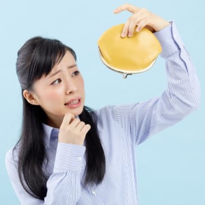 無意識にお金を使ってるかも。「お金が貯まらない人」がついやりがちな“３つのNG行動”