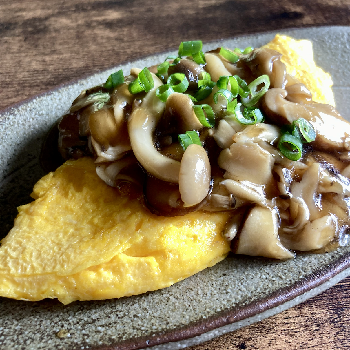  冷凍したほうがおいしさが増す！「きのこ」で作る“食物繊維たっぷり”の腸活万能あんかけ 