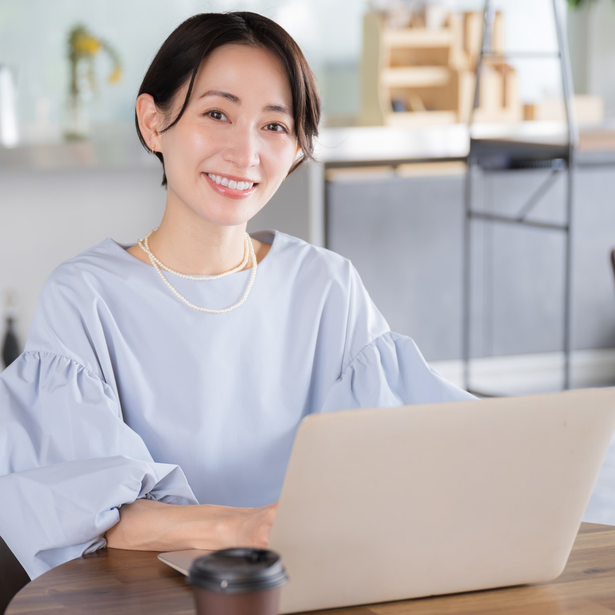  子どもは勉強、大人は仕事。「集中力を爆上げ」するおうち環境の作り方 