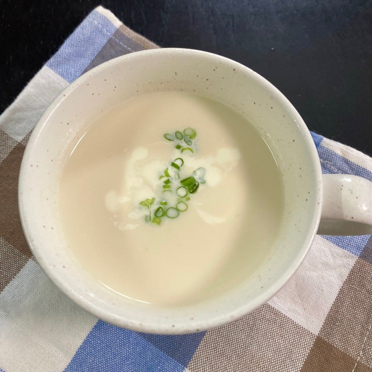  「豆腐」をまるごと使ったやさしい味わいのスープ「意外な組み合わせ」「大豆イソフラボンがたっぷり！」 