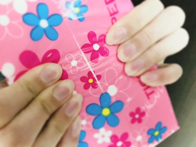 ミシン目がある「ソフトティッシュ」の賢い開け方。「もう破れない