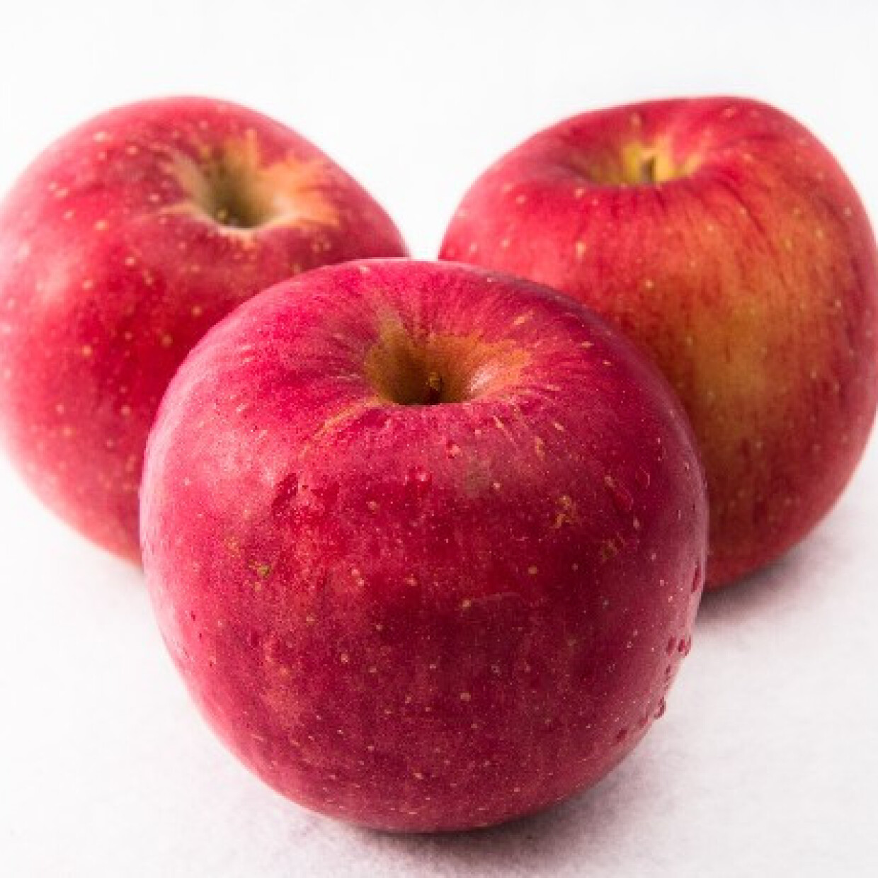  りんごの皮って食べてもいいの？ 野菜や果物の正しい農薬の落とし方とは 