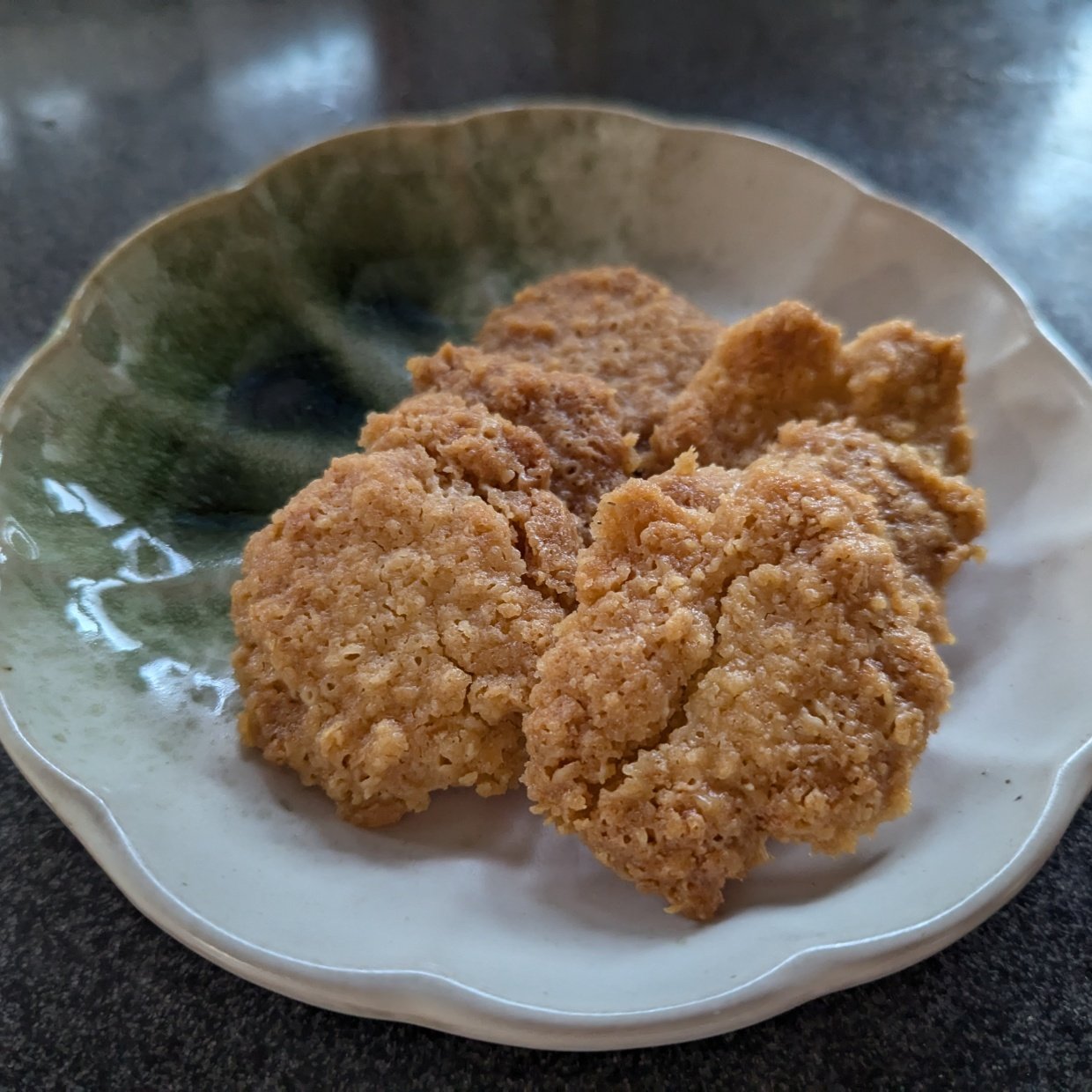  余った「パン粉」が子どもが喜ぶおやつに変身「ザクザクでおいしい」「トースターで作れて簡単！」 