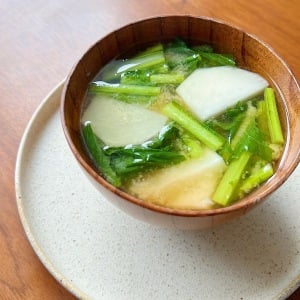 「みそ汁」で節約も腸活も叶う「茎も葉」も食べられる“旬の野菜”とは？