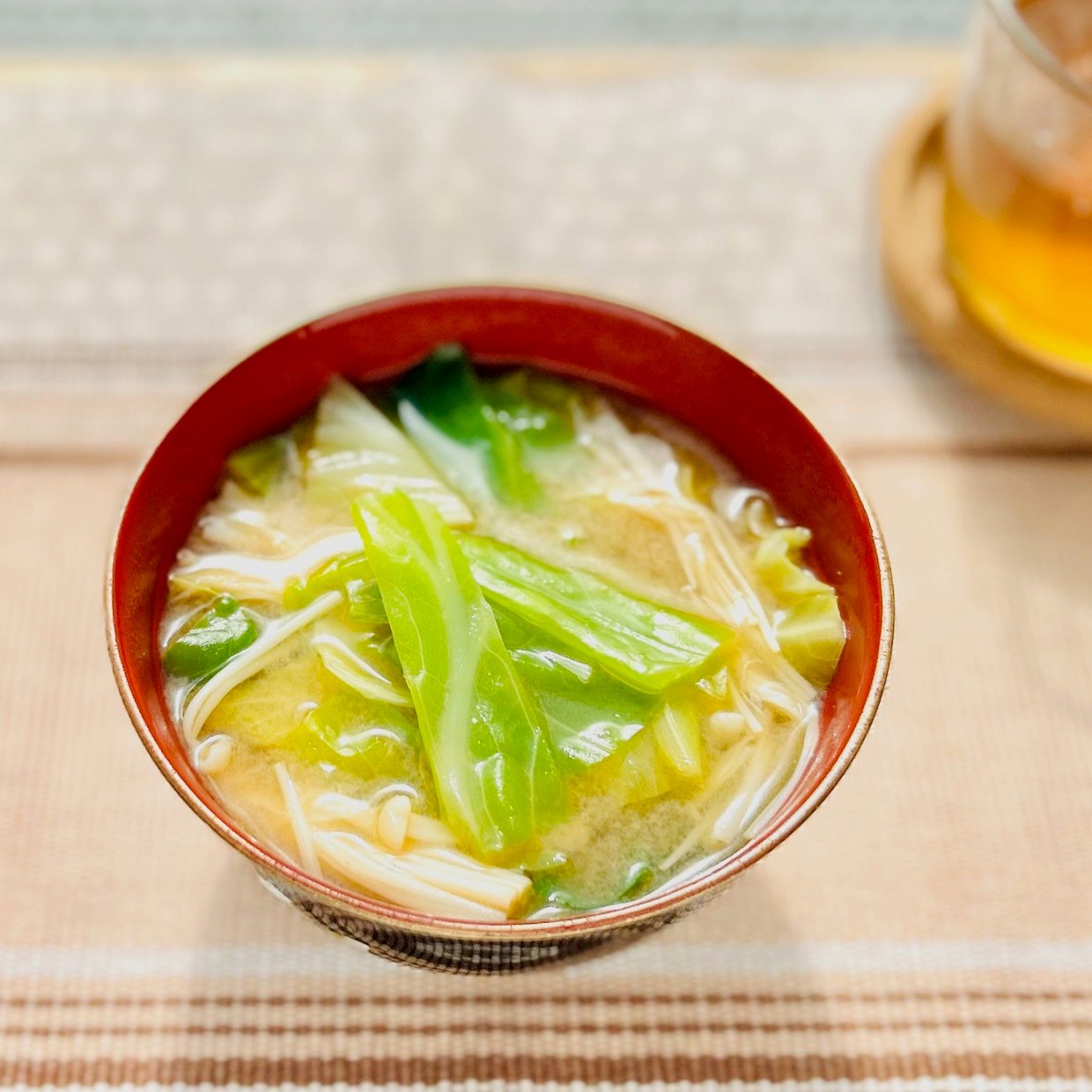  天然の「キャベジン」が葉にぎっしり！みそ汁に入れると胃腸の乱れが整う春野菜とは「甘くておいしい」　 