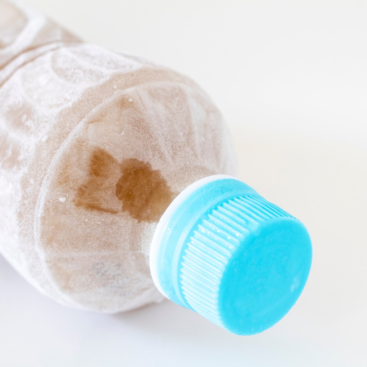 あまり気にしてなかった…。「冷凍」してはいけない“3つの飲み物”「うっかりに注意」 