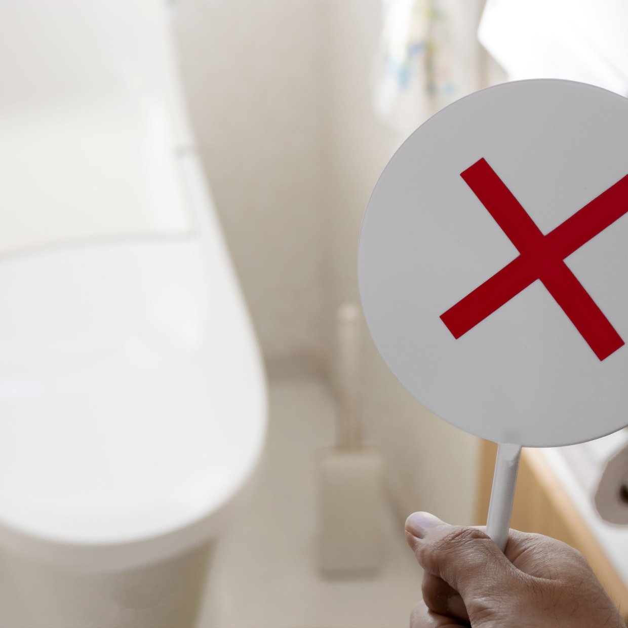  「トイレが臭う人」がしがちな“３つのNG習慣”→「放置しがち」「見えにくいところが原因」 