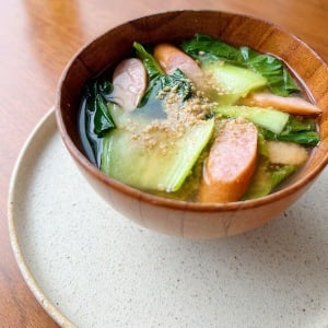 チンゲン菜と合わせて食べたい！うまみが増しておいしい意外な「みそ汁」レシピ