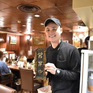 創業51年 喫茶サンシャイン移転前最後の日　「その瞬間」店内は温かな拍手であふれた。