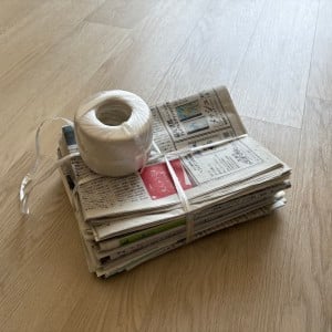 ハサミは不要！「ビニール紐」を手だけで切るワザ「カッターやハサミがないときに便利」「スッと切れる」