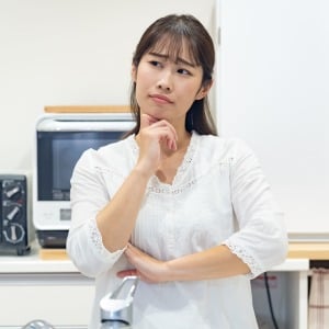目の前の家事に“気づけない夫”を責める前に知っておきたいこと