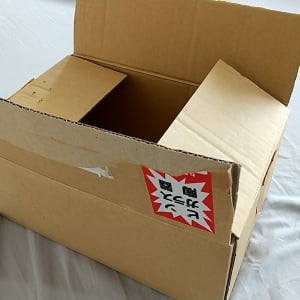 「段ボール」と「不要なTシャツ」を組み合わせると？→「考えた人すごい！」「生活感ゼロ」