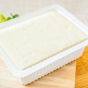「豆腐の空きパック」すぐ捨てないで！意外なものを入れるのにぴったりだった「便利」「時短になる！」