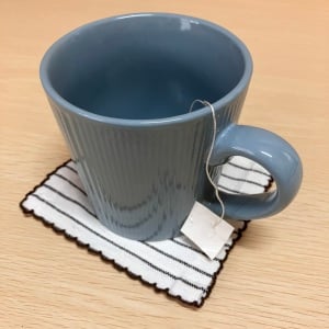 ちょっとした工夫だけで「ティーバッグ」が“コップに落ちない”ワザ「プチストレス解消」「簡単！」