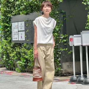 大人のワードローブに欠かせない名コンビ！「白」×「ベージュ」の組み合わせで一気に垢抜ける