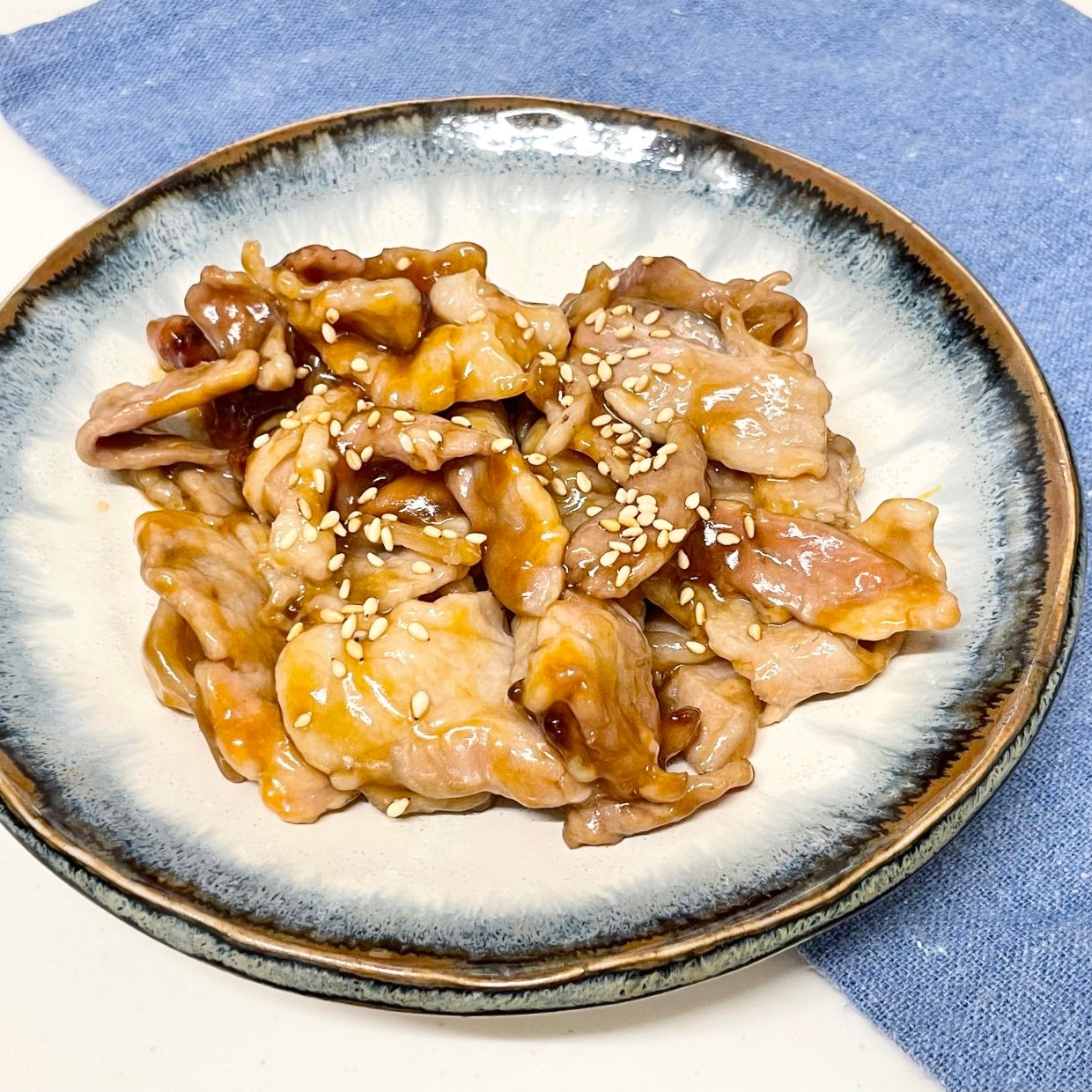  【免疫力アップ】電子レンジで簡単に完成！ガーリック味が食欲をそそる時短レシピ 