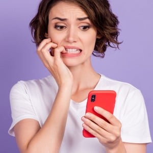 【LINE】初期設定のままは危険！“トーク流出”を防ぐために“今すぐオフにすべき設定”「見直します」