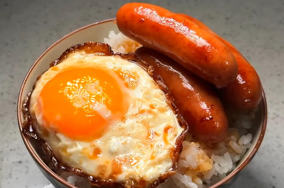 焼き方”をちょっと工夫するだけでおいしさレベルアップ！「目玉焼きの