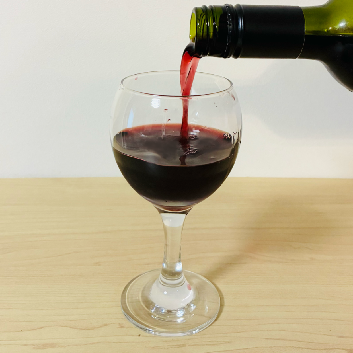  飲みきれなかった「赤ワイン」が意外な形で料理に役立つ裏ワザ「保存が簡単」「便利に使える！」 