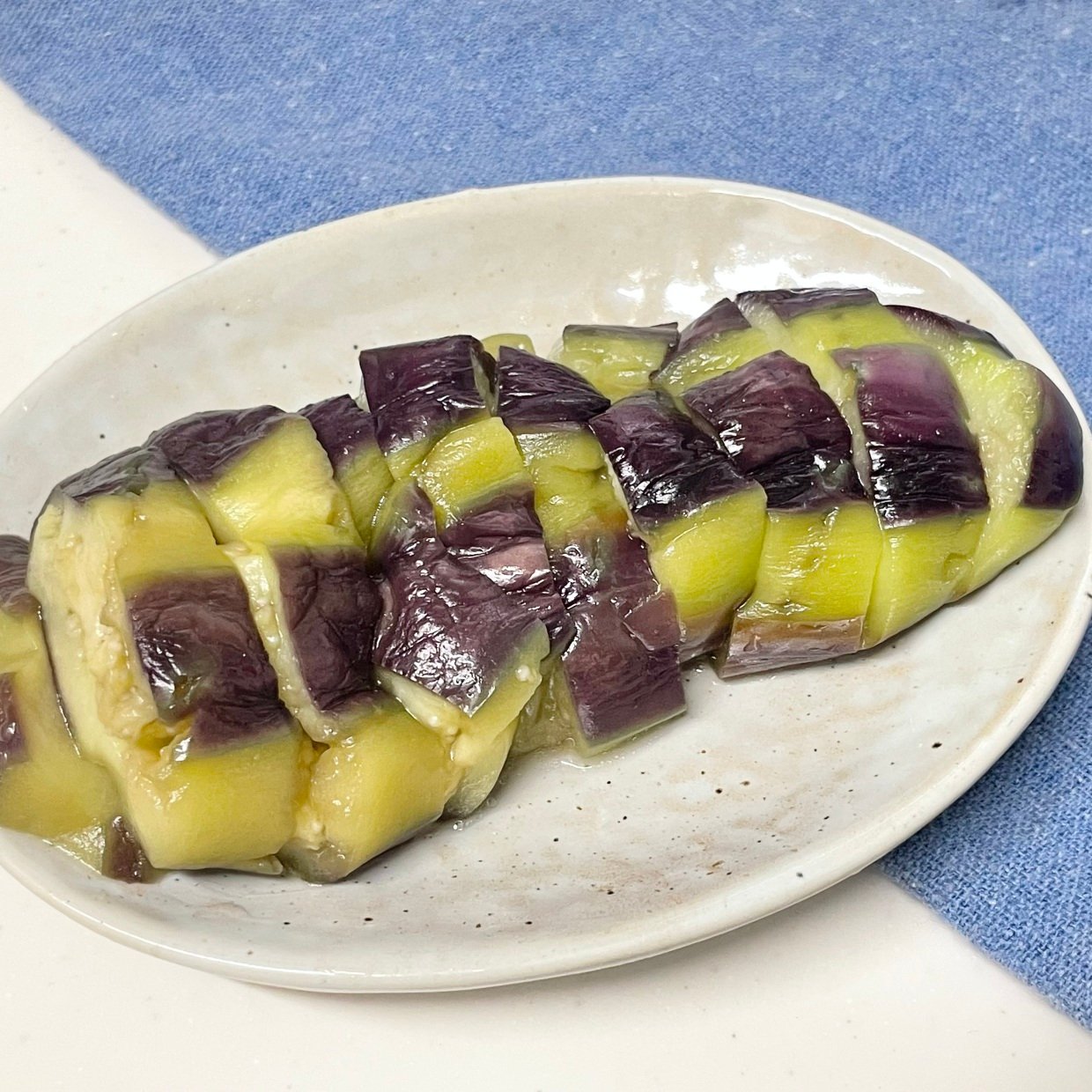  とろとろナスが絶品！レンチンして調味料に漬けるだけ「定番メニューになりそう」「腸活にも」 