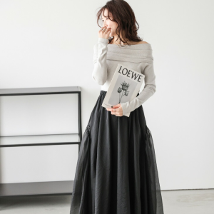 「どこで買ったの？」と聞かれる。Tシャツにあわせるだけでおしゃれになる【垢抜けスカート3選】