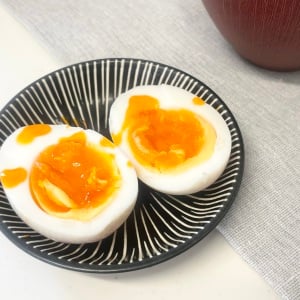 いつもの「味玉」がレベルアップする味付け「ラー油がアクセント」「レパートリーが増えた」