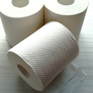 「トイレットペーパー」をカタカタさせると…？「節約意識が高まる」「やってみる」