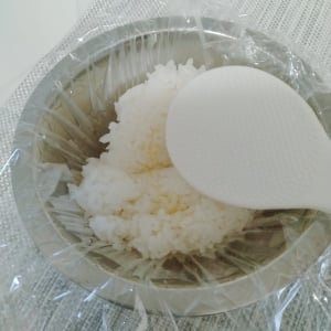 知らなかった。握る前に混ぜるだけ！夏の「おにぎり」が傷みにくくなる“意外な調味料”