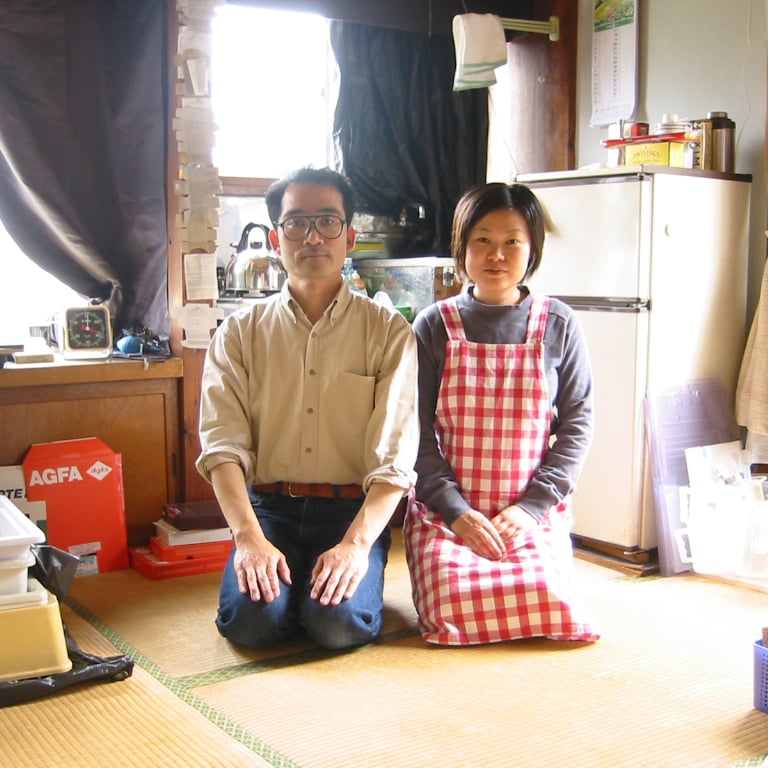  「私たちは2人で1つ」。意識不明の夫との20年を写真で綴る夫婦のかたち。小池徹・紀子夫婦 