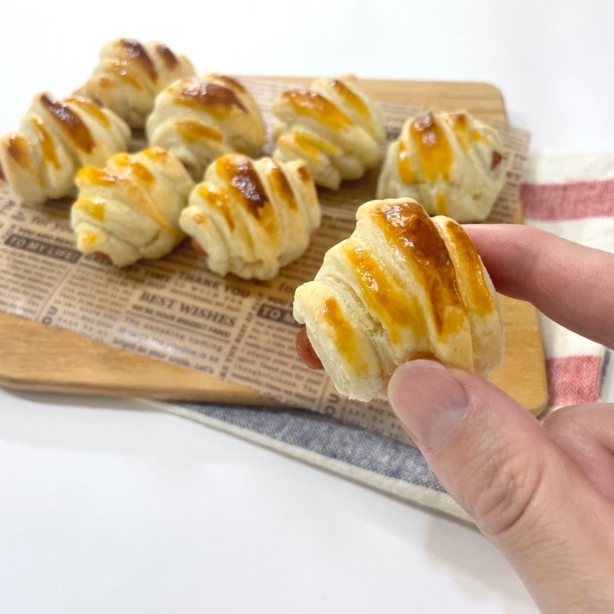  材料3つで超簡単！“プチウインナーロール”を一気に作る方法「子どもも喜ぶ！」「朝食や軽食にも」 