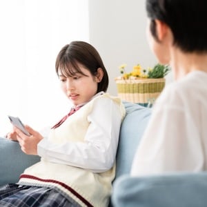 思春期前後の難しい時期。子どもからの「どうして？」に対する答え方のコツ