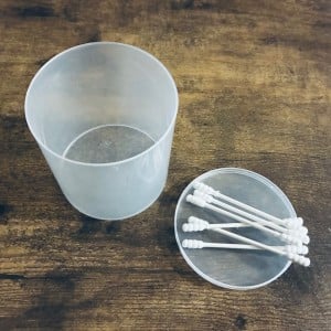 空になった「綿棒の容器」の意外な使い道「旅行や出張に使える！」「ジャストフィット」