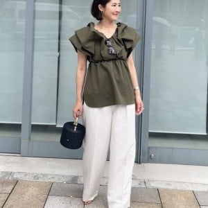40歳からの「お腹まわり」をカバーしながら垢抜ける【夏のおしゃれコーデ3選】