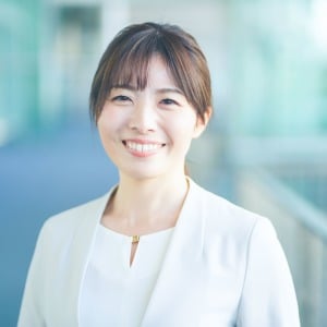 自己肯定感が高い人がしている「自分を好きになる」7つの習慣【40代前後の女性に調査】