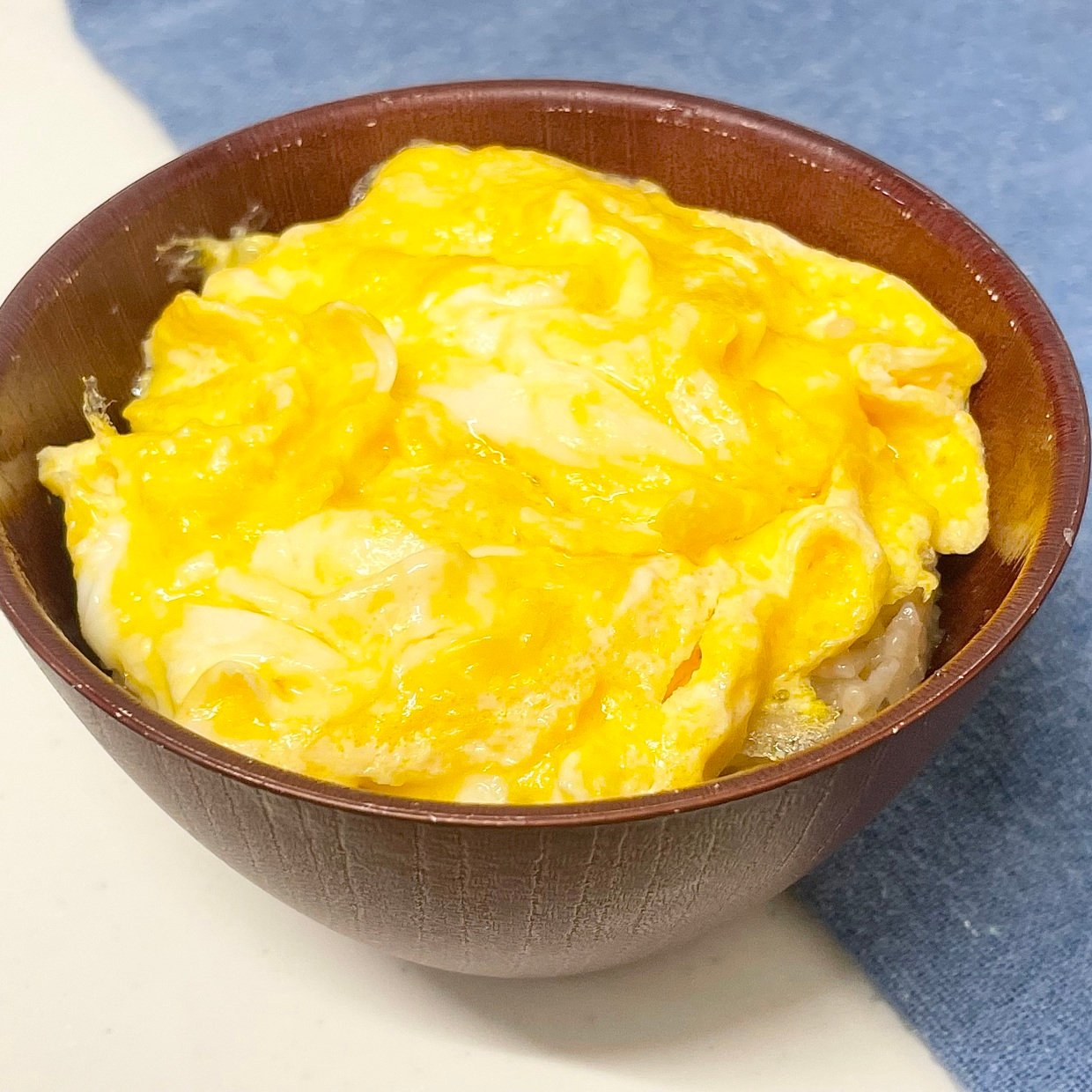  いつもの「卵かけご飯」に飽きたら→ひと手間でおいしさ格上げ“絶品アレンジ”「簡単！」「とろとろ」 