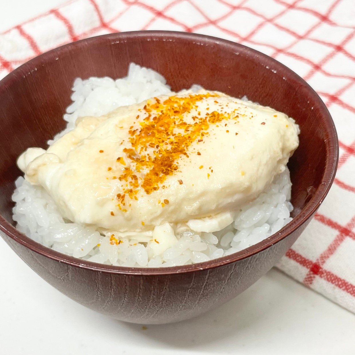  「ぷるぷるでおいしい！」「どうやって作るの？」シンプルなのにいつもの卵かけご飯がレベルアップ！ 