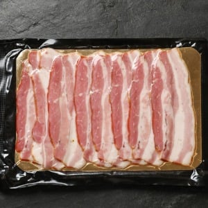 ラップ不要！余った「ベーコン」の“画期的な冷凍保存術”「巻いて切るの？」「もっと早く知りたかった」