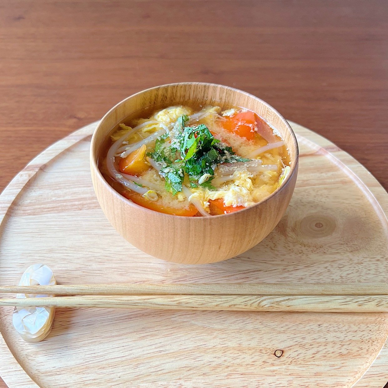  「みそ汁」に入れると夏のダメージ肌が喜ぶ。ビタミンCをまるごとチャージできる“美肌習慣” 