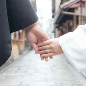「同じ姓じゃないと結婚ではない？」事実婚で夫婦別姓を選んだ女性の本音【五十川有香さんインタビュー】