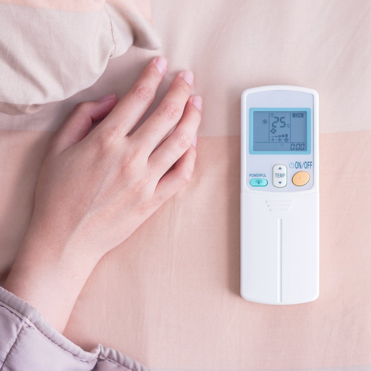  エアコンだけじゃ眠れない。「熱帯夜」でもぐっすり快眠する“3つの工夫” 