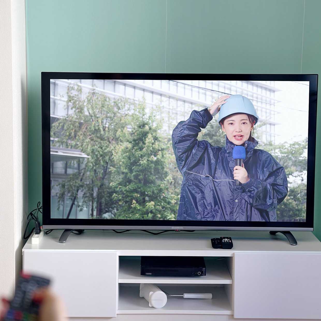  「台風」が来たときにやってはいけない“NG行動”3つ「ダメなんだ」「気を付ける」 