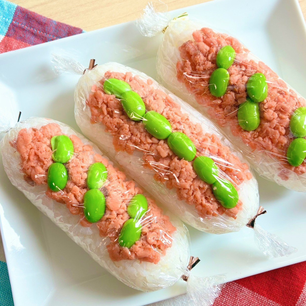  サッと作れて食べやすい「スティックおにぎり」の作り方「子どもが喜ぶ！」「夏休み中のランチにも」 